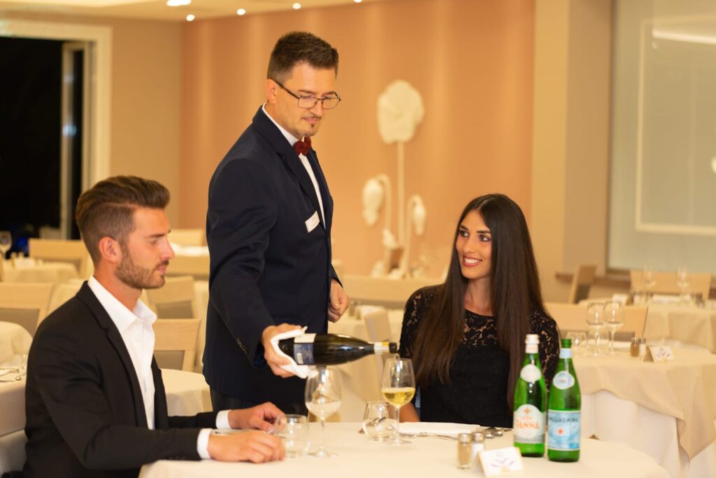 Ristorante raffinato e servizio impeccabile.
