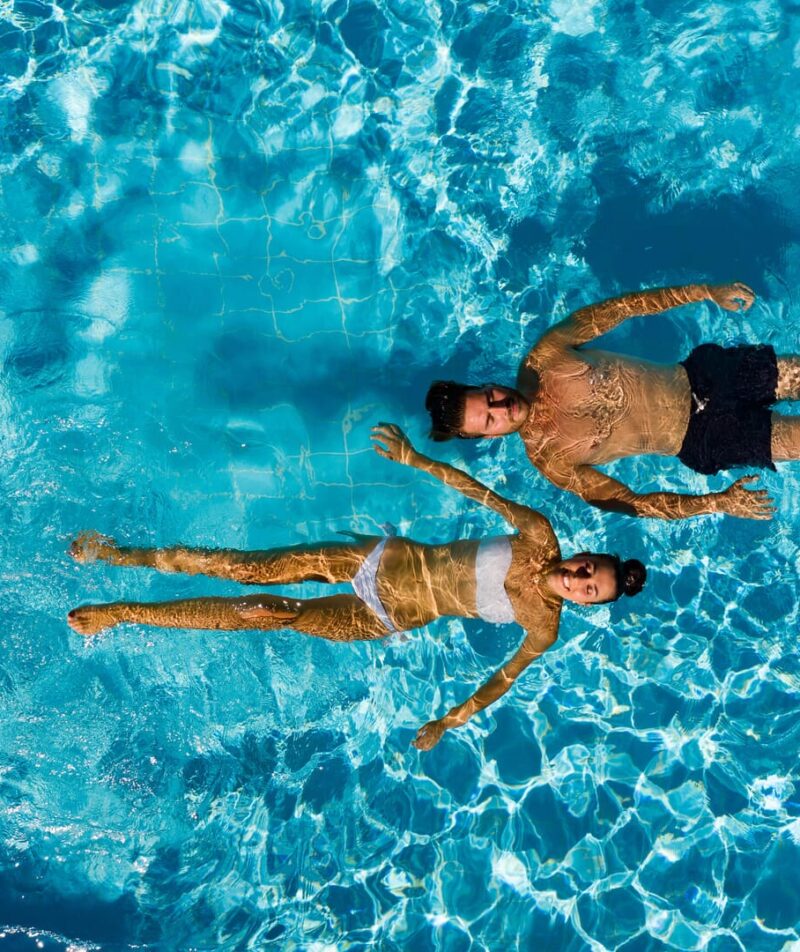 Ospiti rilassati nelle piscine termali