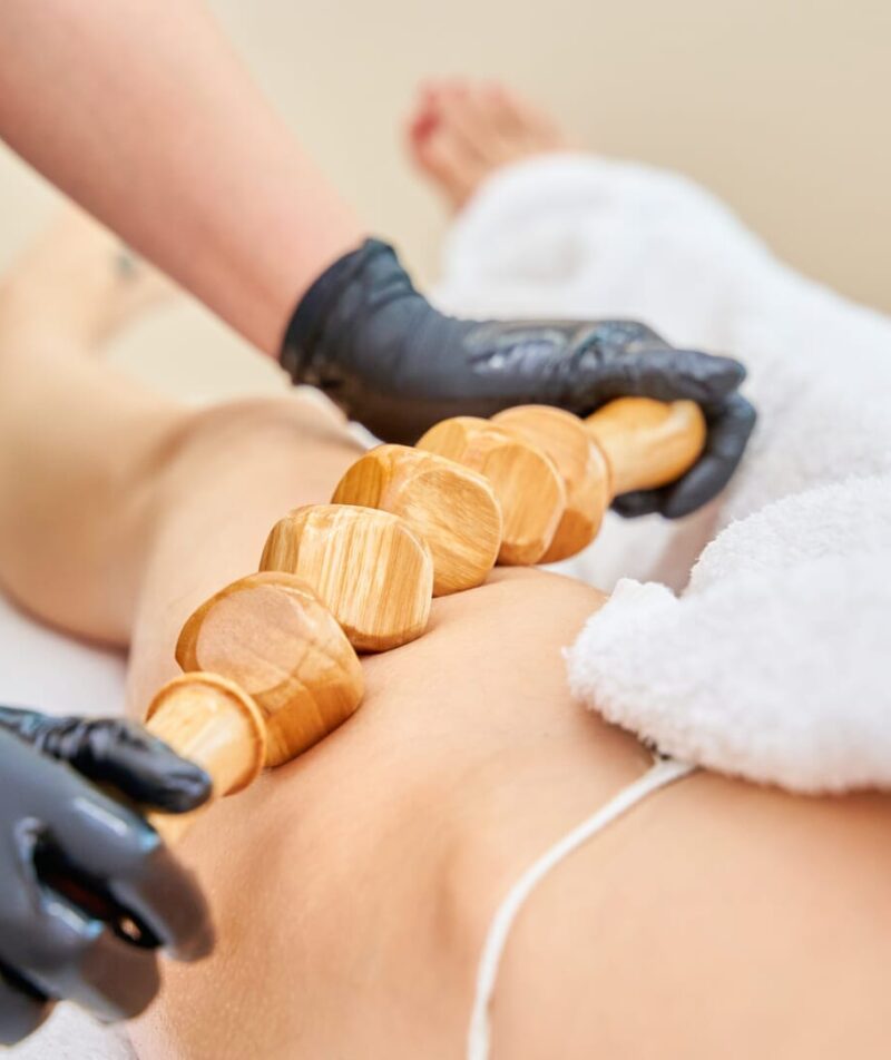 Ein Moment der Entspannung mit einer Spa-Massage.